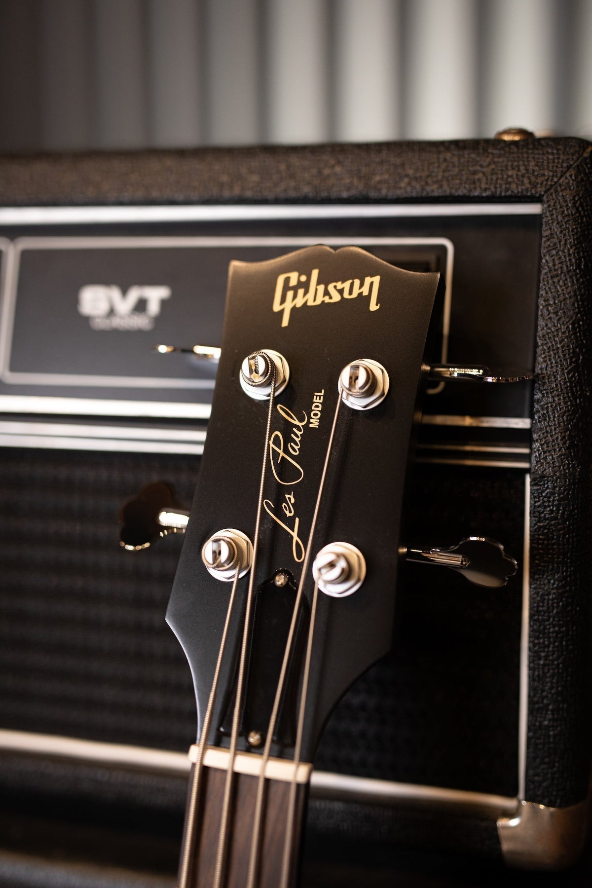 Gibson Les Paul Junior Tribute Double Cut Bass - Worn Ebony