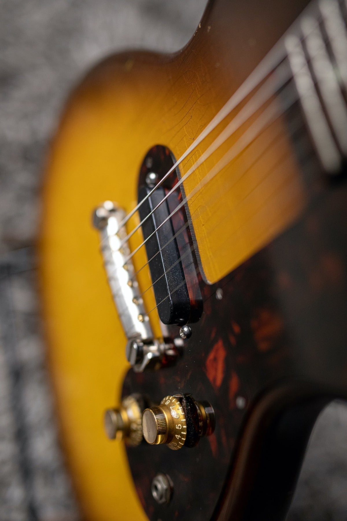 1961 Epiphone Olympic Electric Guitar - Sunburst