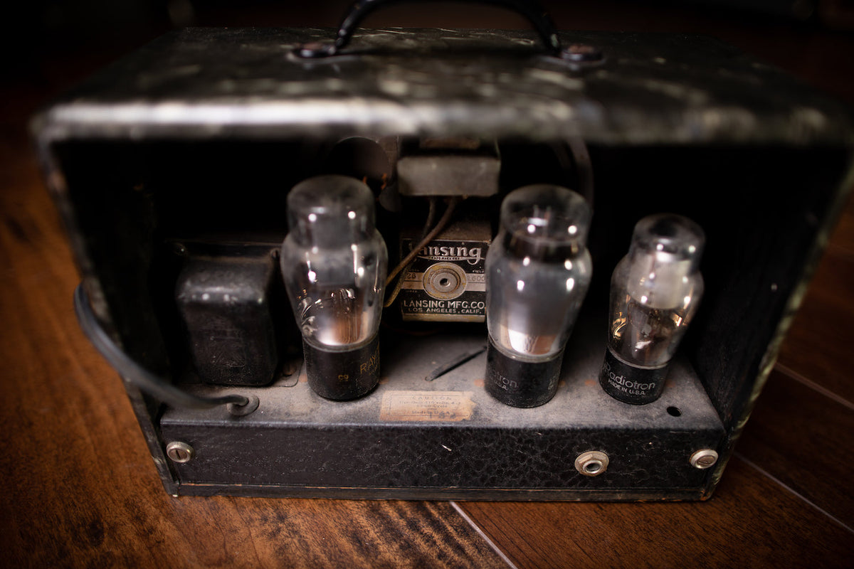 1941 Magnatone Oahu Tube Combo Amp