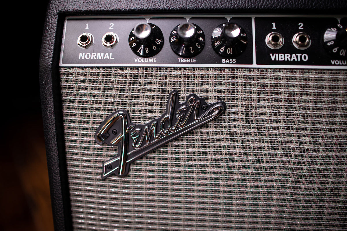 Fender ‘65 Deluxe Reverb 22-watt 1x12” Tube Combo Amp