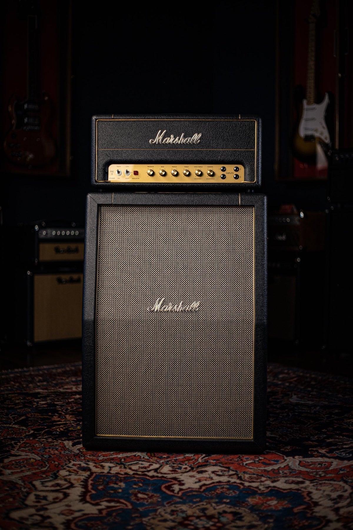 Marshall SV20H Studio Vintage 20/5 Watt Tube Head and SV212 Studio Vintage 2x12" Vertical Extension Cabinet