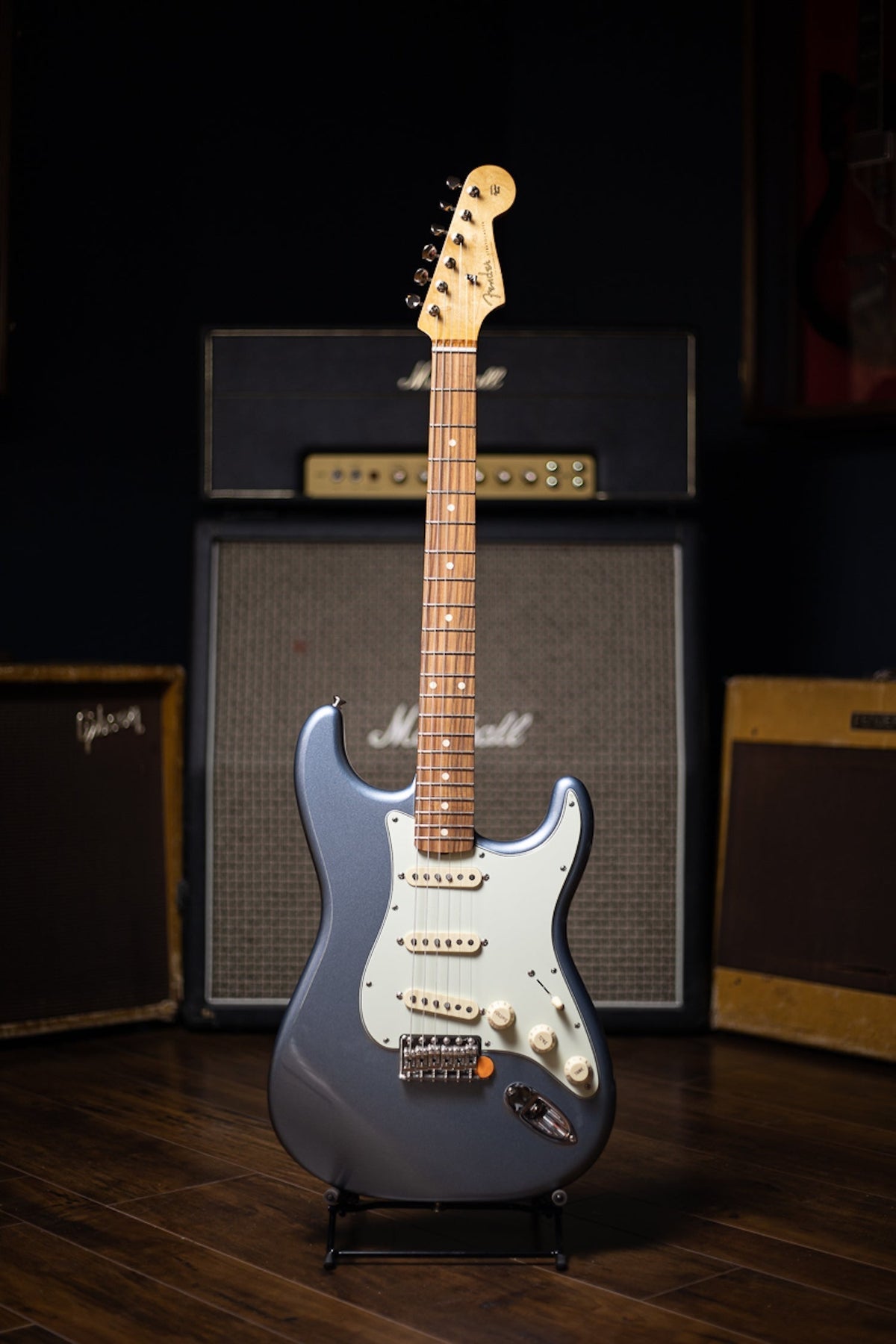 Fender Vintera '60's Stratocaster Electric Guitar - Ice Blue Metallic