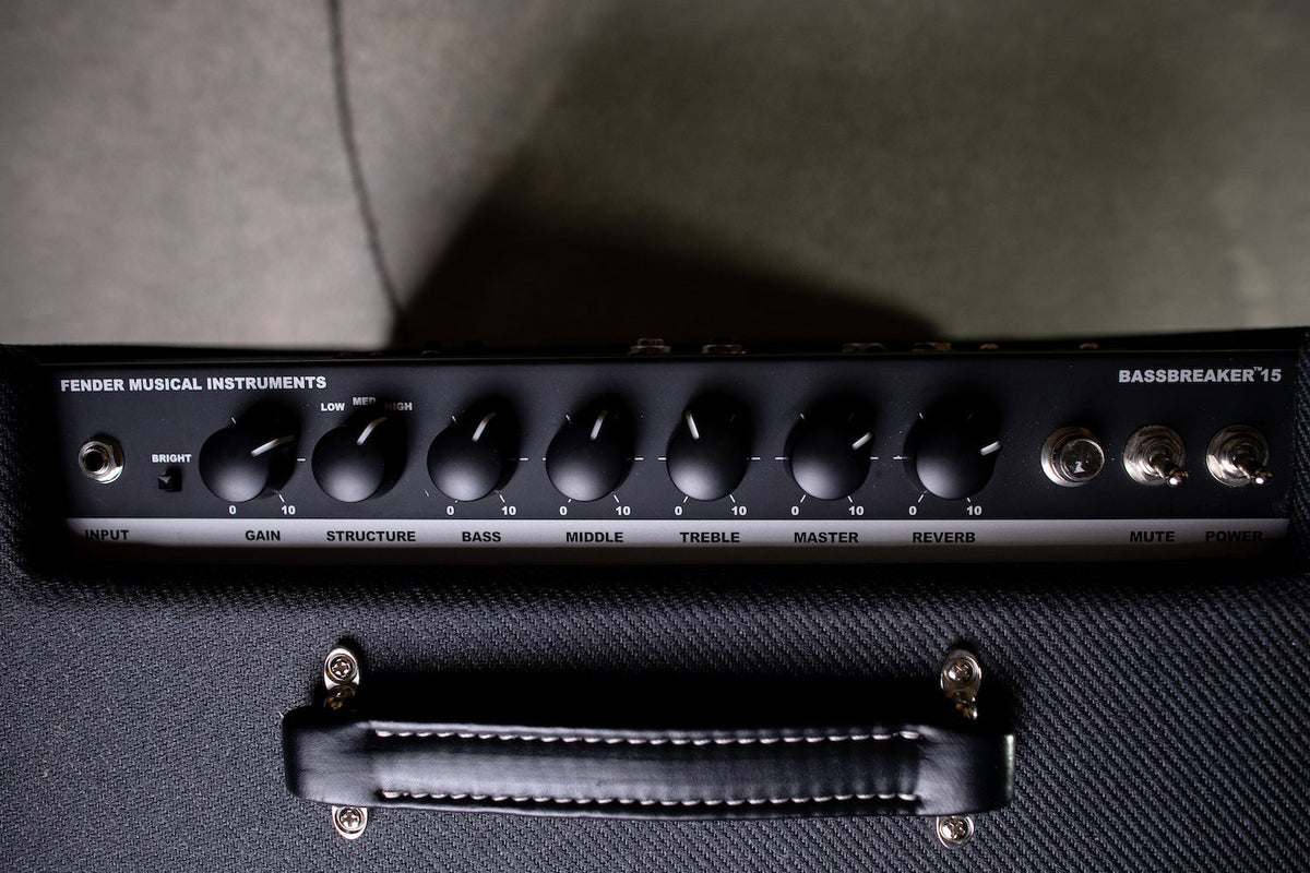 Fender Bassbreaker 15 - 15-watt 1x12” Combo Amp