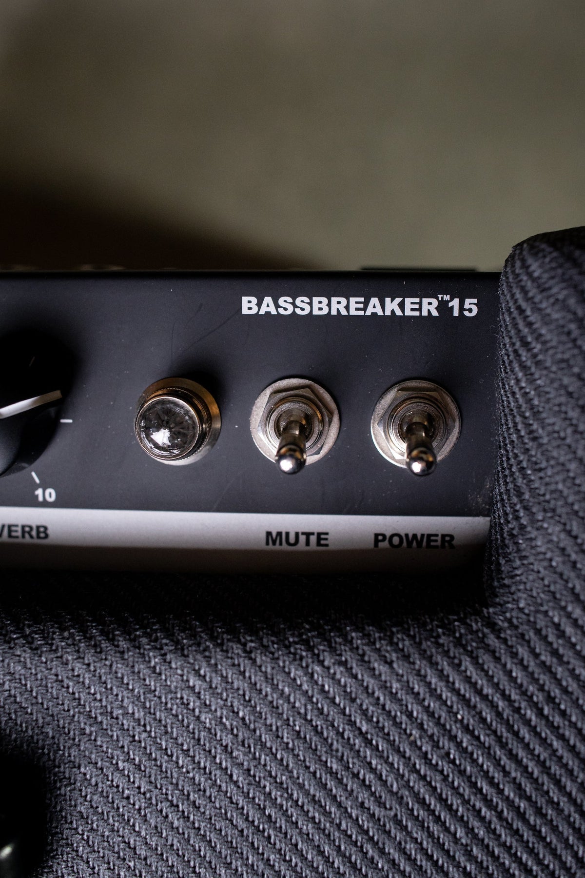 Fender Bassbreaker 15 - 15-watt 1x12” Combo Amp