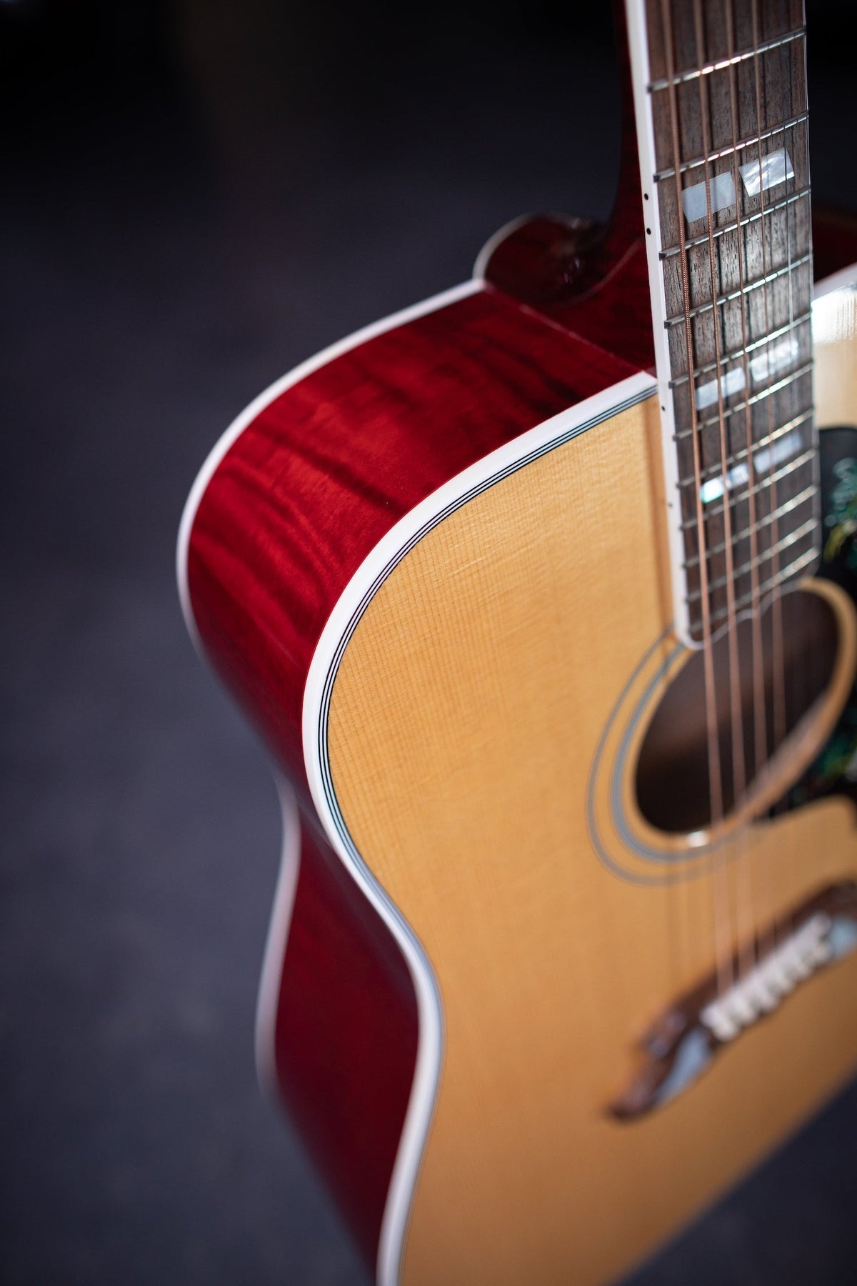 1997 Gibson "Doves In Flight" Acoustic Guitar - Natural/Cherry
