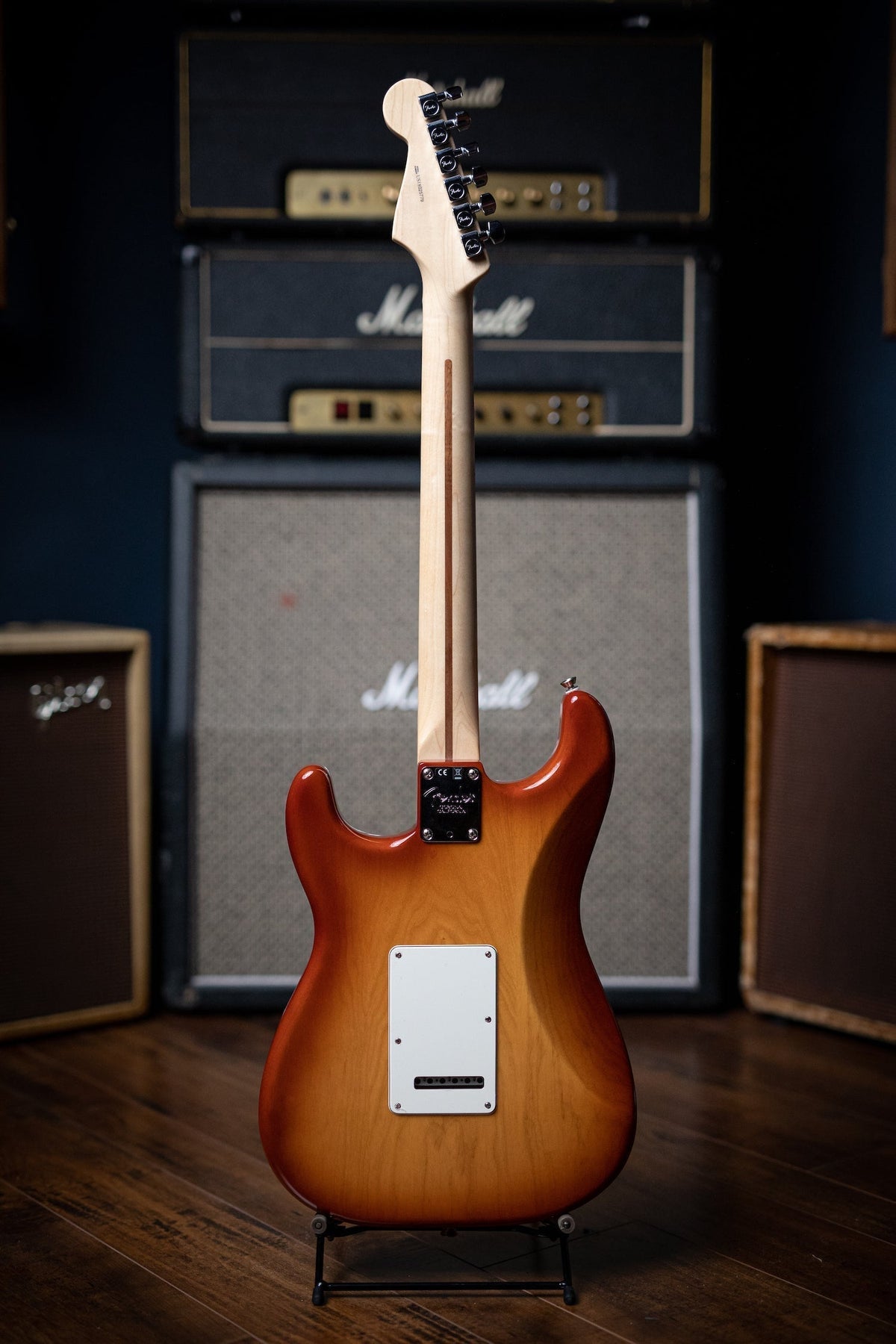 Fender American Professional Stratocaster Electric Guitar - Sienna Sunburst