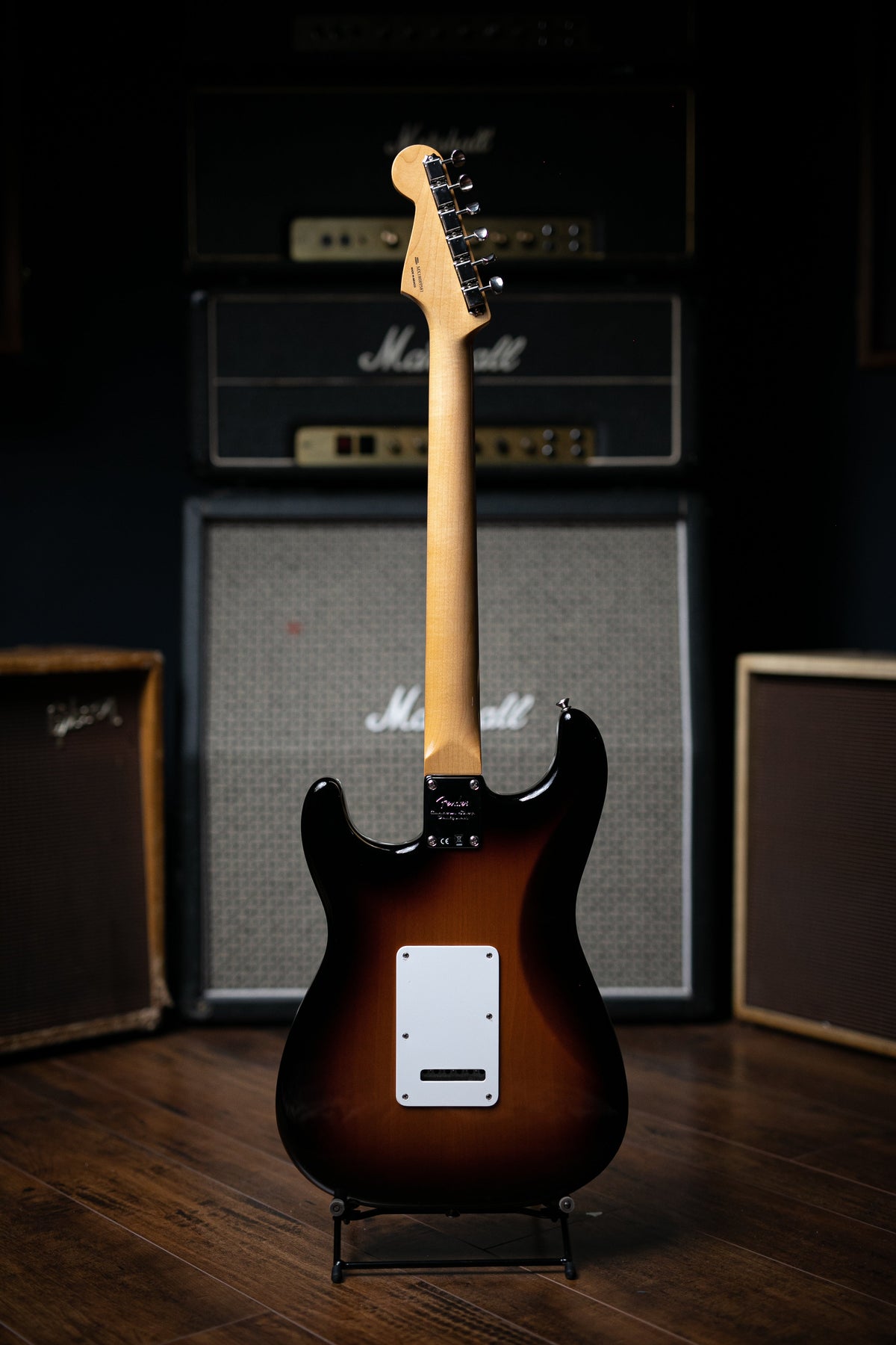 Fender Classic Player '60s Stratocaster Electric Guitar - 3 Color Sunburst
