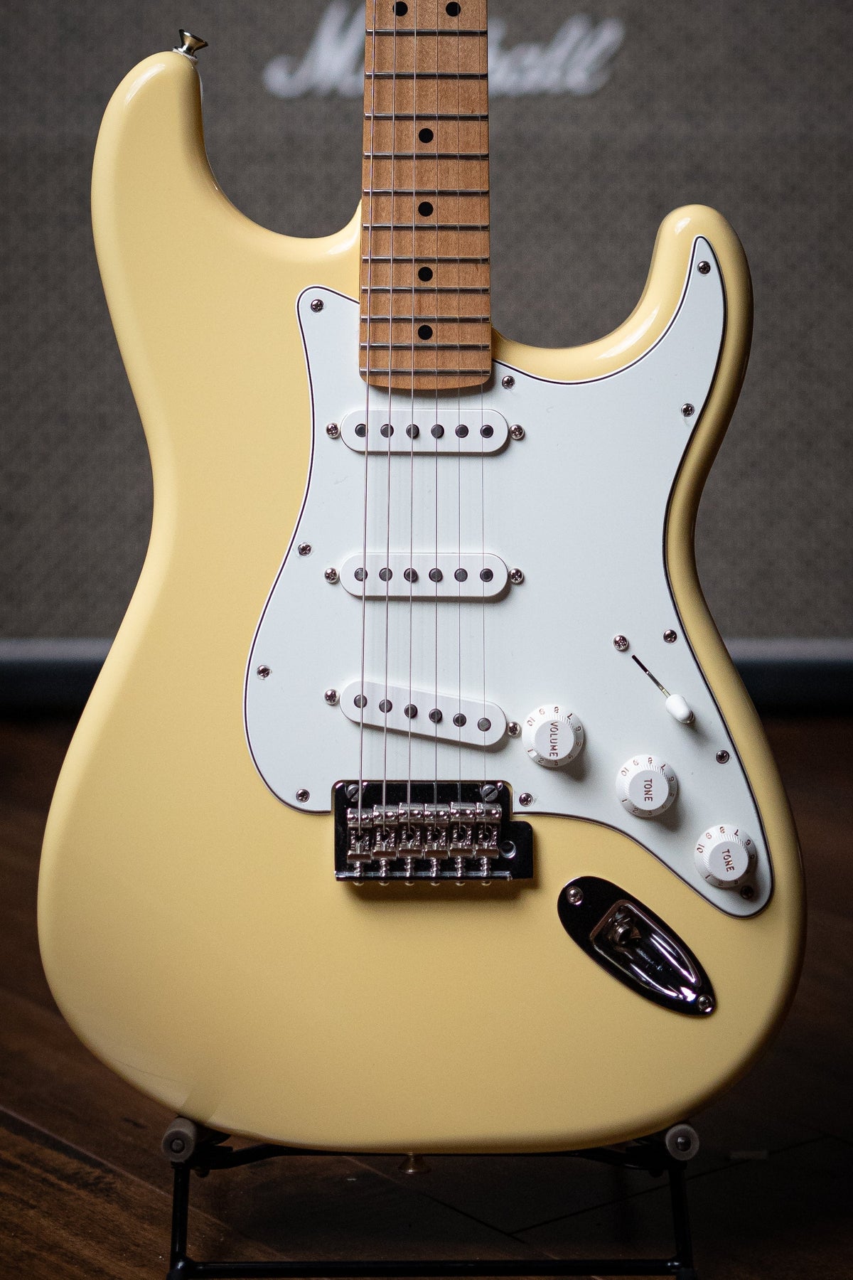 Fender Player Series Stratocaster Electric Guitar - Buttercream