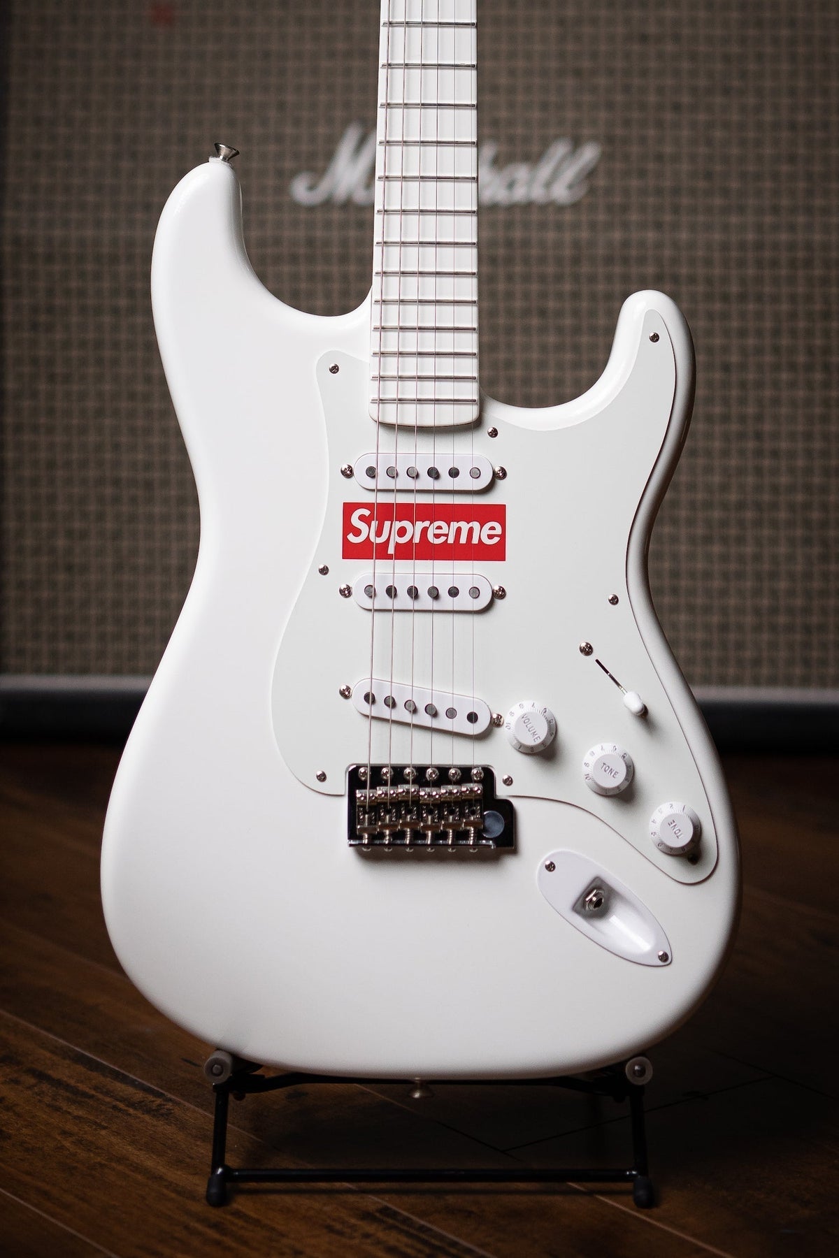 2017 Fender "Supreme" Stratocaster Electric Guitar - White