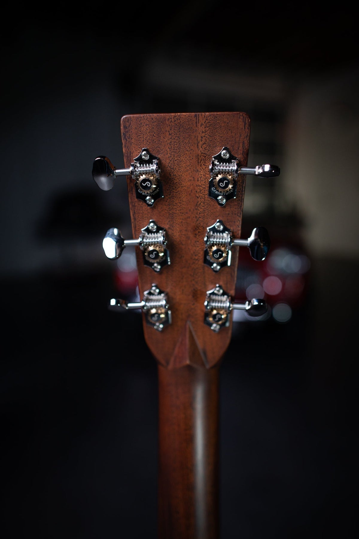 Martin OM-28 Acoustic Guitar - Natural