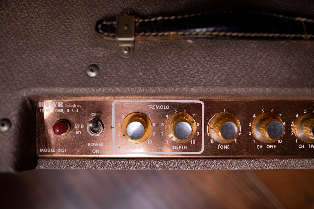 1960 DeArmond R-15T Combo Amp