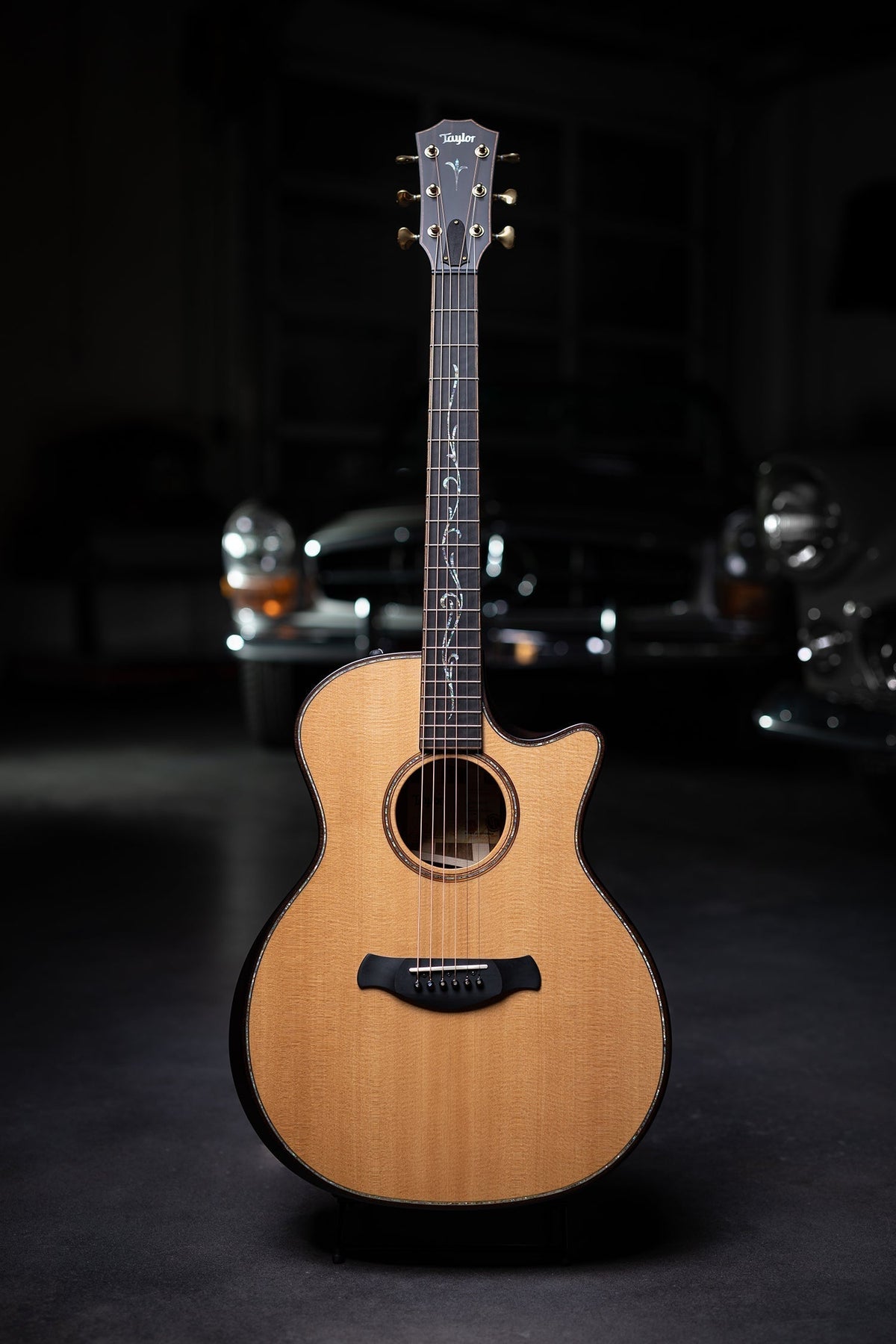 Taylor K14ce Builder's Edition Kona Burst with V-class Bracing Acoustic-Electric Guitar - Natural