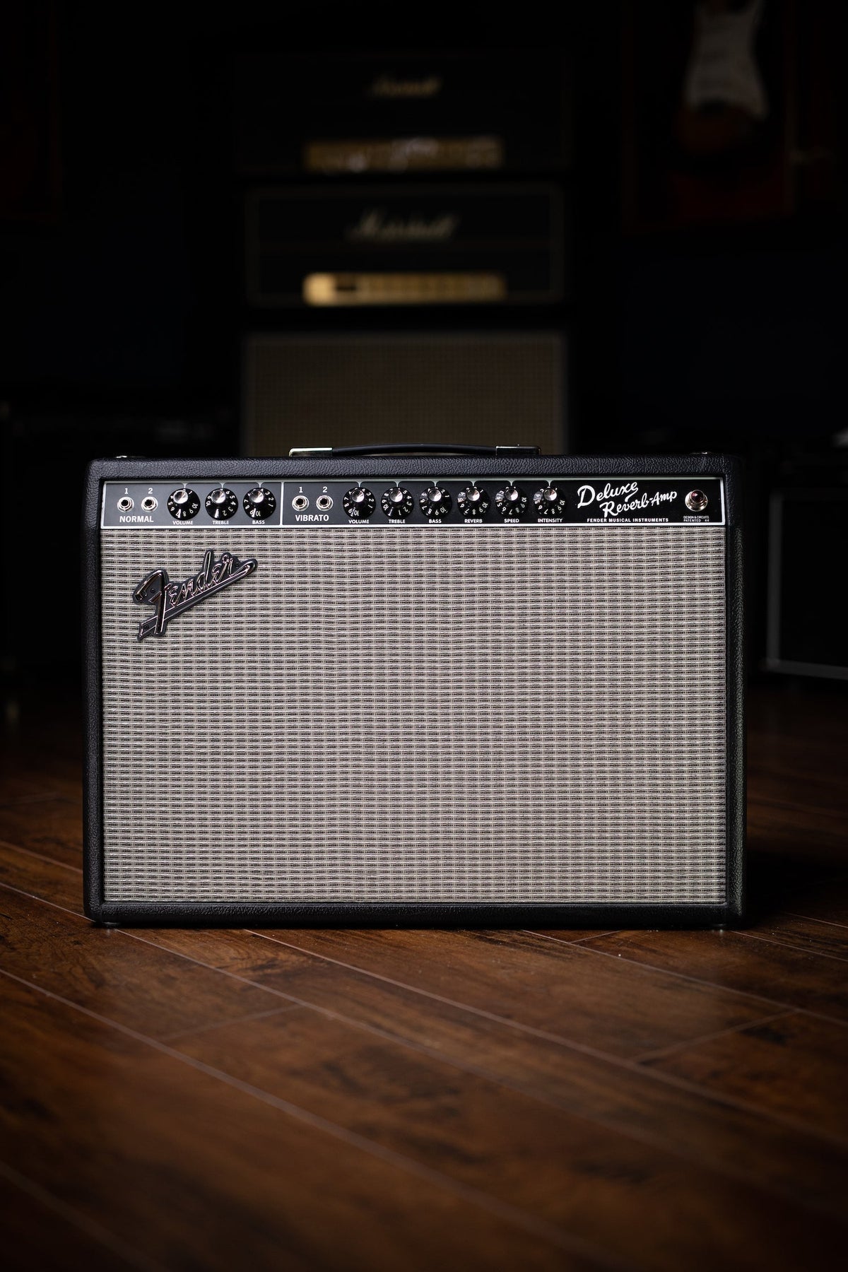 Fender ‘65 Deluxe Reverb 22-watt 1x12” Tube Combo Amp