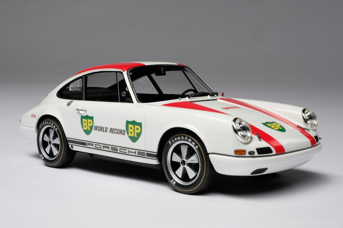 Amalgam Collection - 1967 Porsche 911R 1:18 Scale
