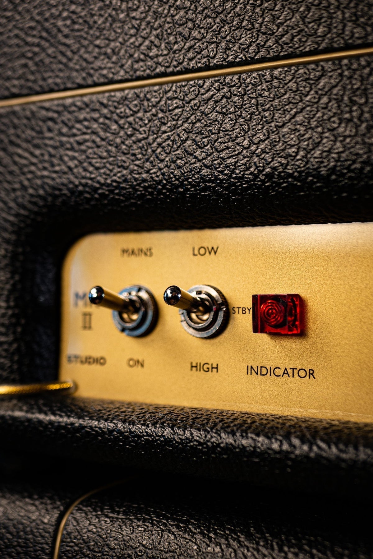 Marshall SV20H Studio Vintage 20/5 Watt Tube Head and SV212 Studio Vintage 2x12" Vertical Extension Cabinet