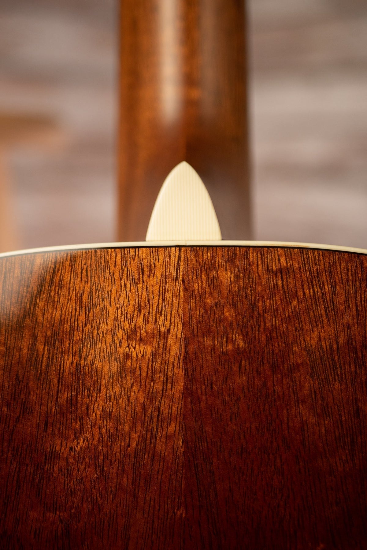 Martin CEO-7 Acoustic Guitar - Teardrop Sunburst