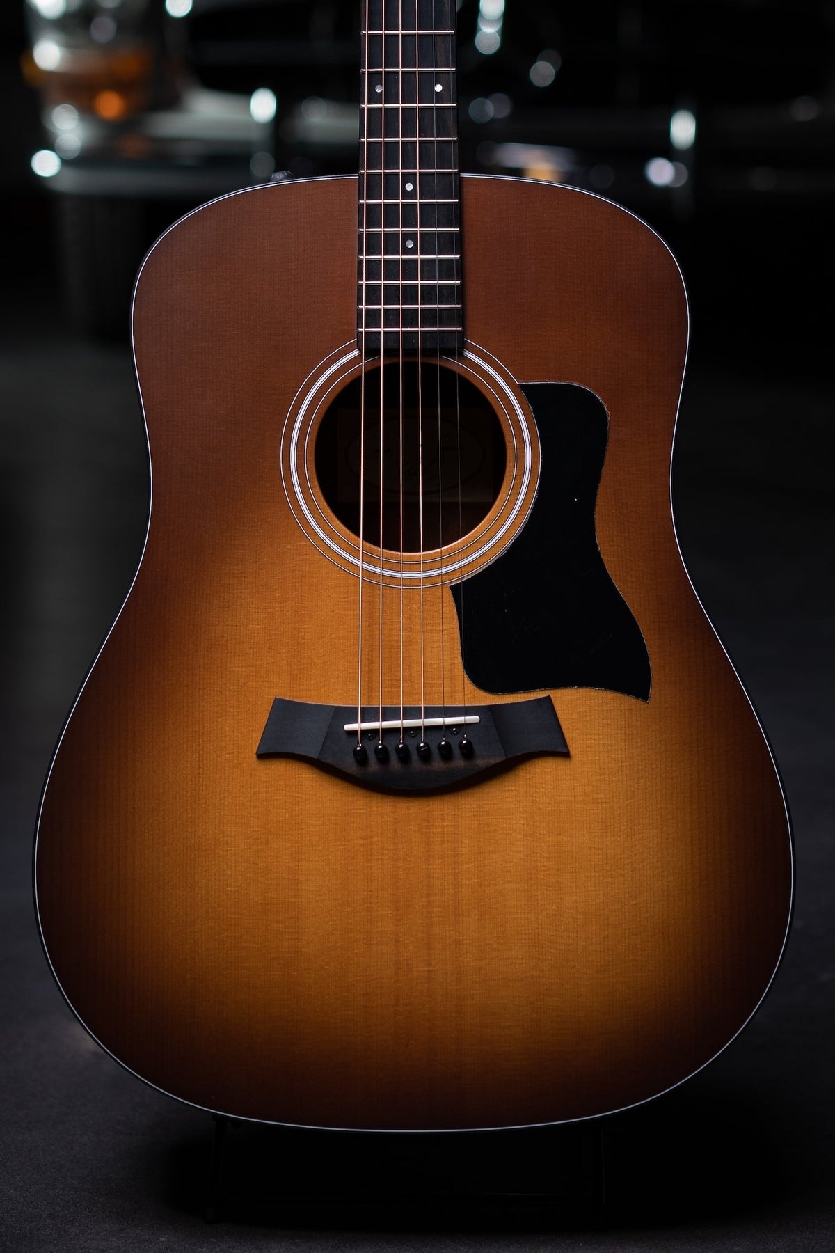 Taylor 110e Sitka Spruce Acoustic-Electric Guitar - Sunburst