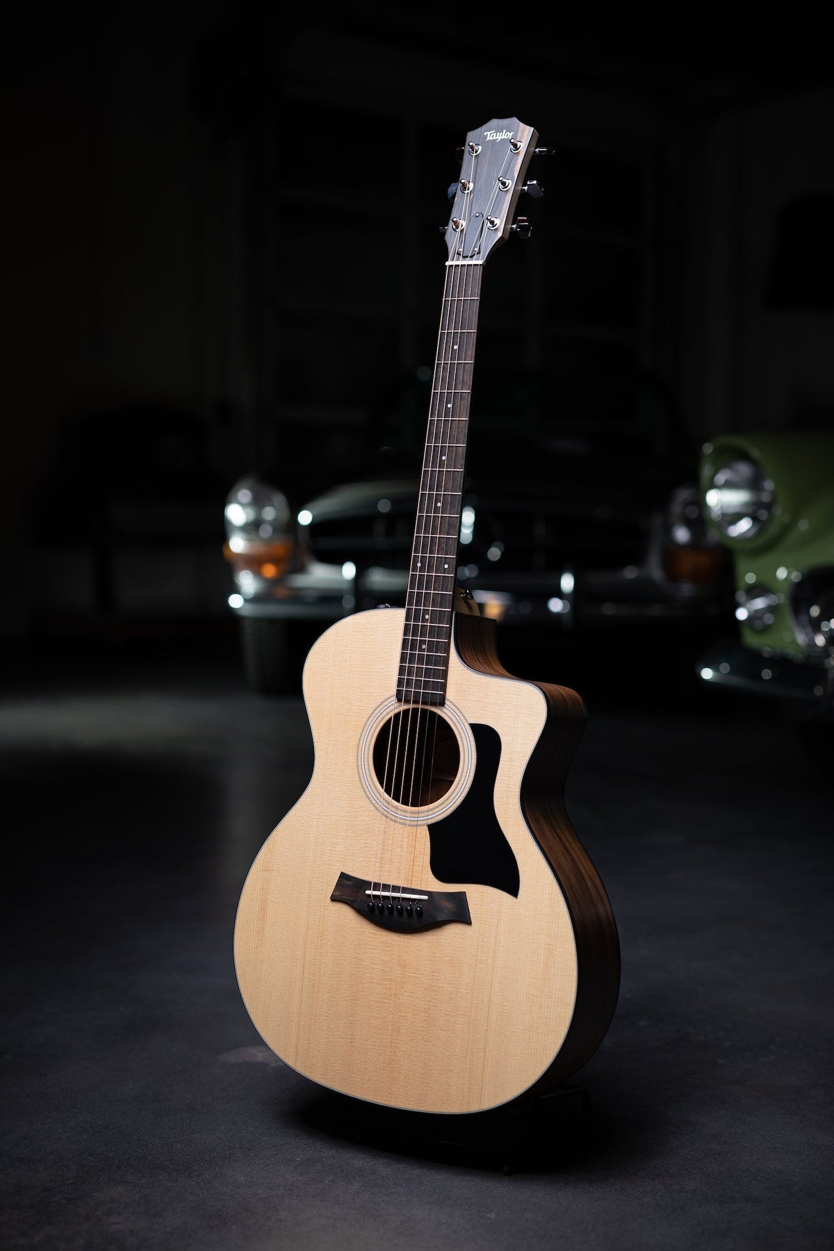 Taylor 114ce Sitka Spruce Acoustic-Electric Guitar - Natural