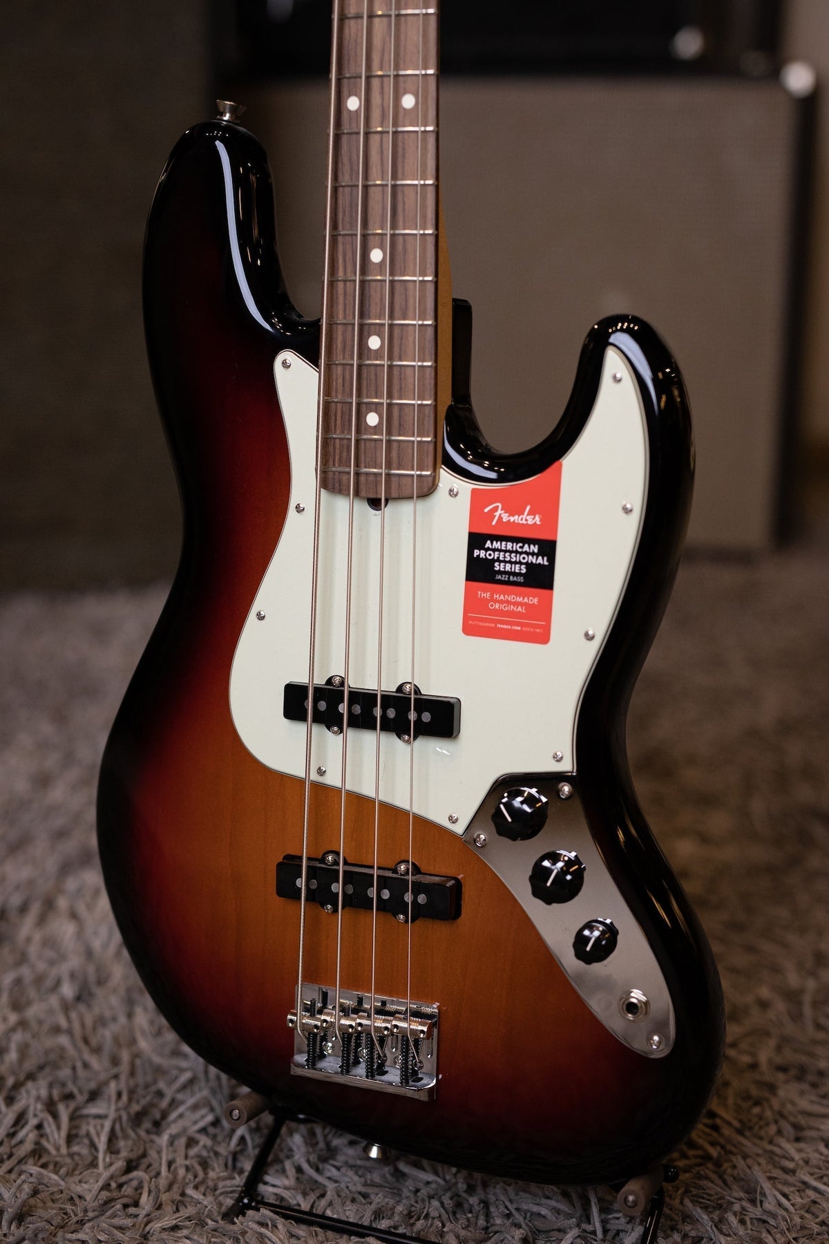 Fender American Professional Jazz Bass - 3-Tone Sunburst
