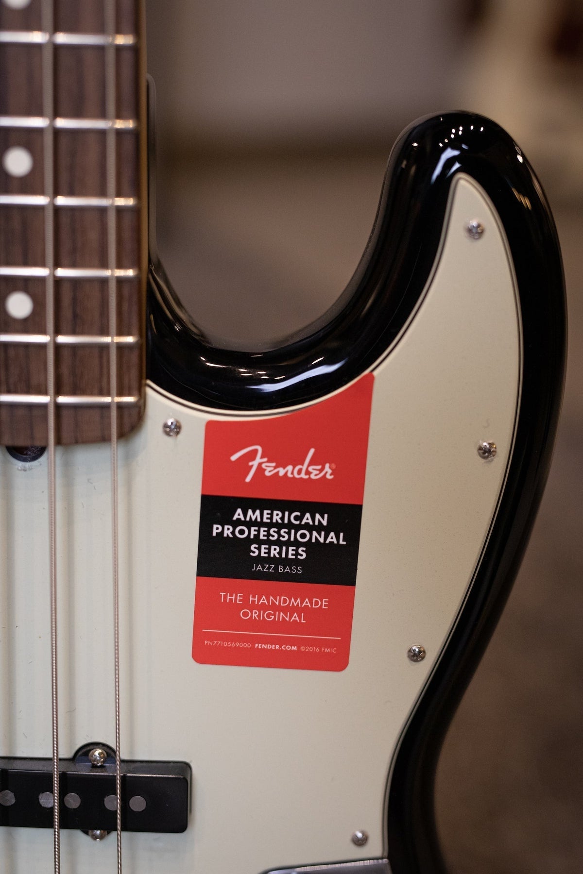 Fender American Professional Jazz Bass - 3-Tone Sunburst