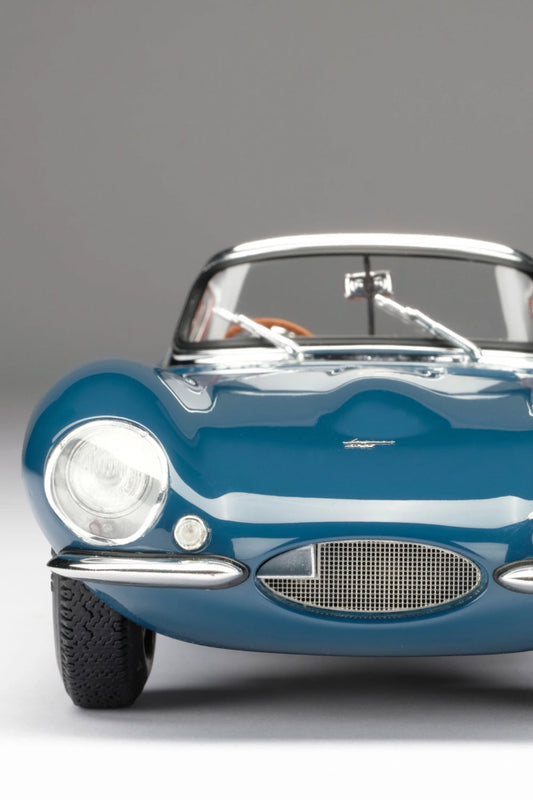 Amalgam Collection - Jaguar XKSS 1:18 Scale (IN BUILD)