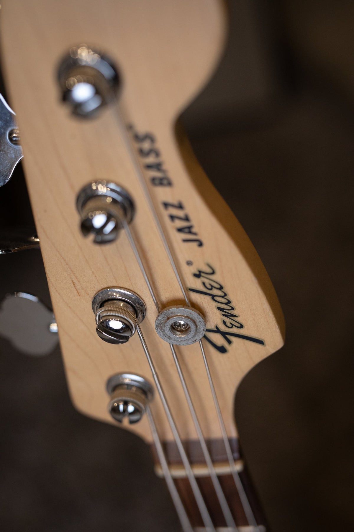 2006 Fender Highway One Jazz Bass (Bartolini Pickups) - 3-Tone Sunburst